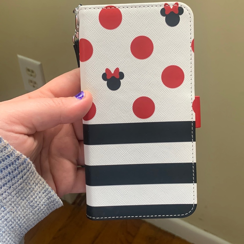 iPhone 8 Mickey Mouse wristlet/phone holder